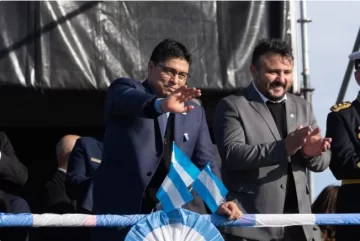 El gobernador Claudio Vidal encabeza el acto del 25 de Mayo en Puerto Santa Cruz, capital histórica de la provincia El gobernador Claudio Vidal encabeza el acto del 25 de Mayo en Puerto Santa Cruz, capital histórica de la provincia