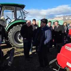 Claudio Vidal anunció que se trabaja en un proyecto de viñedo para Lago Posadas