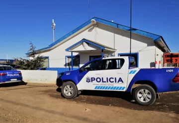 Tensión en la Comisaría Séptima: un detenido atentó contra su vida Tensión en la Comisaría Séptima: un detenido atentó contra su vida