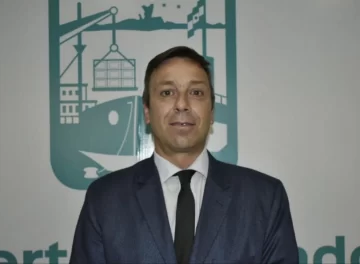 Mario Cambi: “El trabajo es lo que nos va a sacar adelante como provincia” Mario Cambi: “El trabajo es lo que nos va a sacar adelante como provincia”