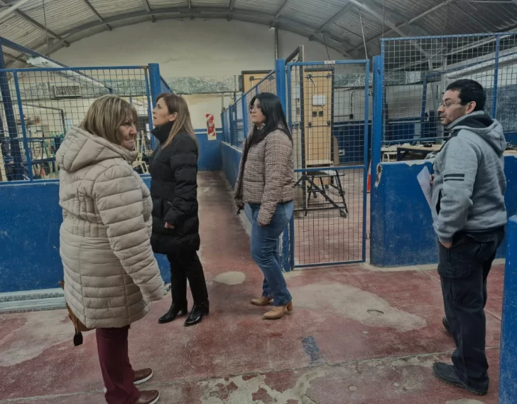 ris Rasgido estuvo junto a la vicepresidenta Esther Pucheta, la directora Provincial de Mantenimiento Escolar y Coordinación General, Marcia Arroyo, y la Asesora Pedagógica, Griselda García.  ris Rasgido estuvo junto a la vicepresidenta Esther Pucheta, la directora Provincial de Mantenimiento Escolar y Coordinación General, Marcia Arroyo, y la Asesora Pedagógica, Griselda García.