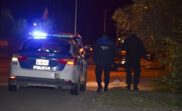 Un hombre alcoholizado denunció que otro lo amenazó con un arma “tumbera” tras un choque Un hombre alcoholizado denunció que otro lo amenazó con un arma “tumbera” tras un choque