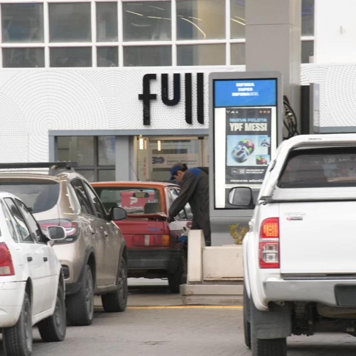 Aumento en combustibles: cómo aprovechar los descuentos nocturnos y el RTIC de YPF