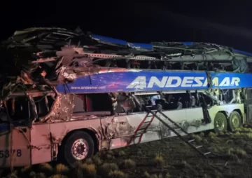 Tragedia en Ruta 3: aguardan por una pericia clave para determinar si el colectivero fue responsable del choque con el camión