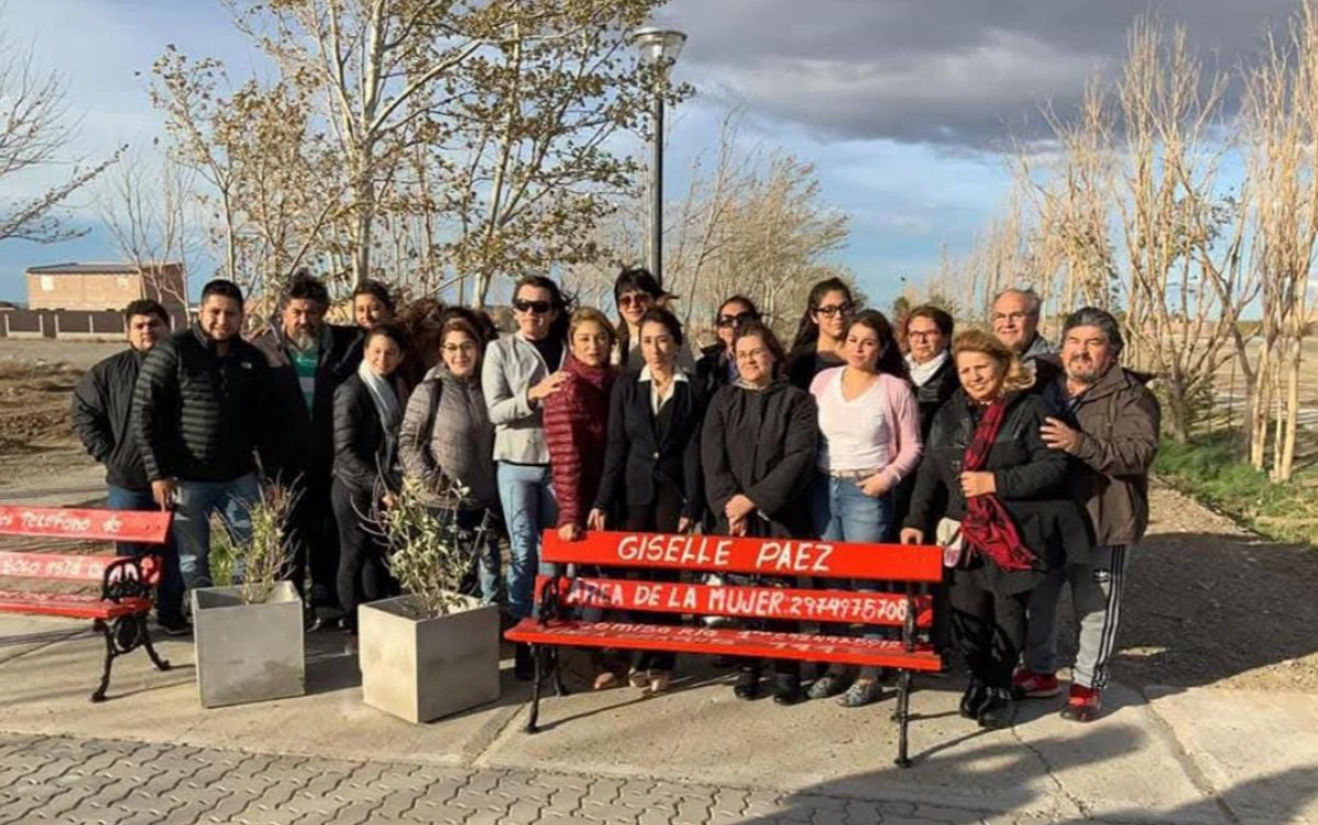  El Banco Rojo es un símbolo internacional que representa la lucha contra la violencia de género y los femicidios.