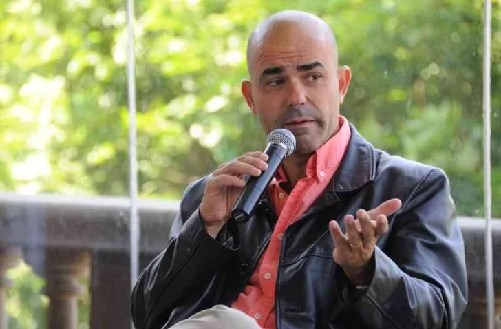  Está prevista la participación de artistas, escritores y disertantes de renombre, entre los que se destaca Eduardo Sacheri.