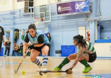 Jugadora de hockey se fracturó y debe reunirse más de 5 millones para cubrir los gastos de la cirugía Jugadora de hockey se fracturó y debe reunirse más de 5 millones para cubrir los gastos de la cirugía