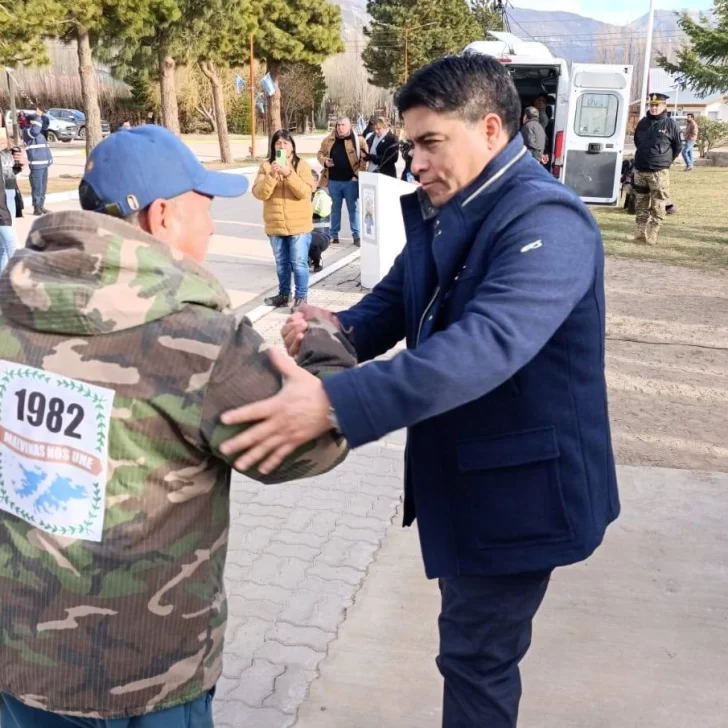 Claudio Vidal en el Día de la Independencia desde Lago Posadas: “Federalismo real es construir patria desde cada rincón”