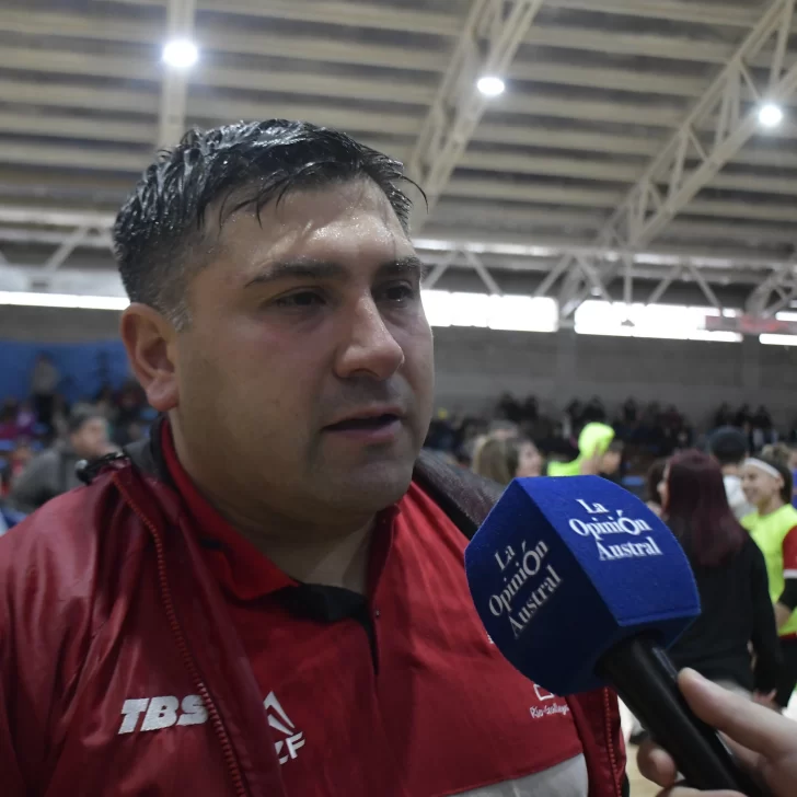 Javier Chávez, nuevo DT de la Selección Femenina de Río Gallegos: “Representar a la ciudad es un orgullo enorme” Javier Chávez, nuevo DT de la Selección Femenina de Río Gallegos: “Representar a la ciudad es un orgullo enorme”