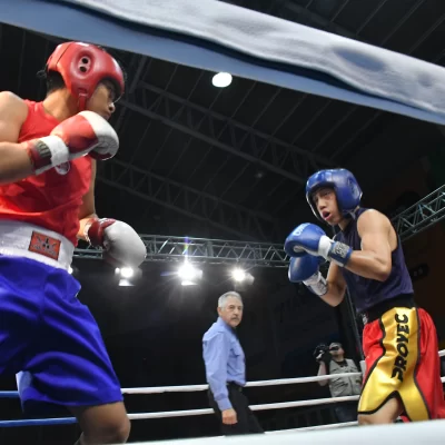 Dylan Navarro ganó por KO en el primer asalto en el segundo combate de la noche