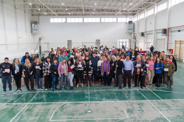 ENTREGA-FAEM-COMODORO-RIVADAVIA-1-728x485