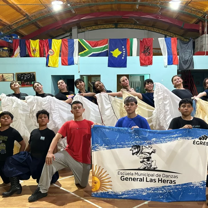 Escuela Municipal de Danzas “General Las Heras” rumbo a Francia: “Es un orgullo y una responsabilidad muy grande” Escuela Municipal de Danzas “General Las Heras” rumbo a Francia: “Es un orgullo y una responsabilidad muy grande”