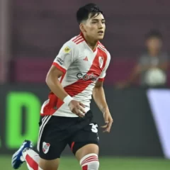 Polémica por mensajes del padre de Ian Subiabre durante la goleada de River ante Instituto: “Sos un payaso…”
