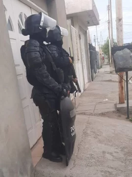 Fue hasta la casa de su ex pareja, se rehusó a retirarse y le encontraron droga: lo condenaron Fue hasta la casa de su ex pareja, se rehusó a retirarse y le encontraron droga: lo condenaron