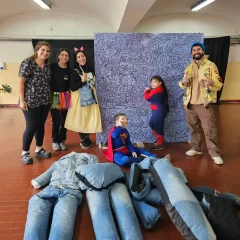 Escuela Especial N°1 recibió la donación de dos obras de la muestra “Juegos & Juguetes: de Vanguardia”