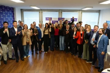 Jairo Guzmán acompañó a Karina Milei y La Libertad Avanza está en los 24 distritos electorales Jairo Guzmán acompañó a Karina Milei y La Libertad Avanza está en los 24 distritos electorales