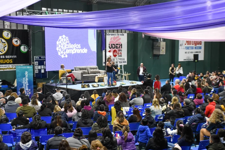 LOCOMOTORA-OLIVERAS-EN-RIO-GALLEGOS-2022-1-728x485 LOCOMOTORA-OLIVERAS-EN-RIO-GALLEGOS-2022-1-728x485