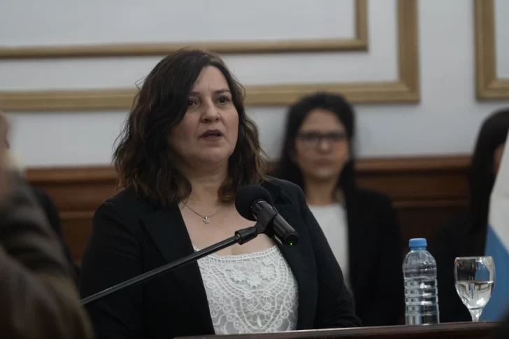  María Lorena Ross, ministra de Salud de la provincia. (FOTO: LEANDRO FRANCO/ LA OPINIÓN AUSTRAL).