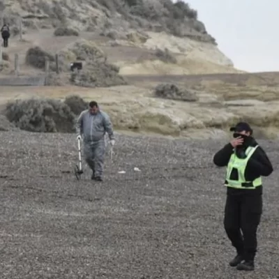 Tragedia en Puerto Madryn: hallaron una mujer muerta en una playa turística