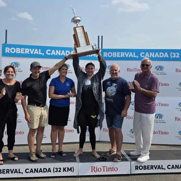 El riogalleguense Matías Díaz se consagró campeón del Mundial de Aguas Abiertas en Canadá El riogalleguense Matías Díaz se consagró campeón del Mundial de Aguas Abiertas en Canadá