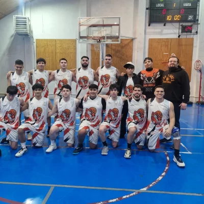 Los Tigres Básquetbol cruzaron la cordillera y rugieron en Chile: debut positivo en la liga de Puerto Natales Los Tigres Básquetbol cruzaron la cordillera y rugieron en Chile: debut positivo en la liga de Puerto Natales