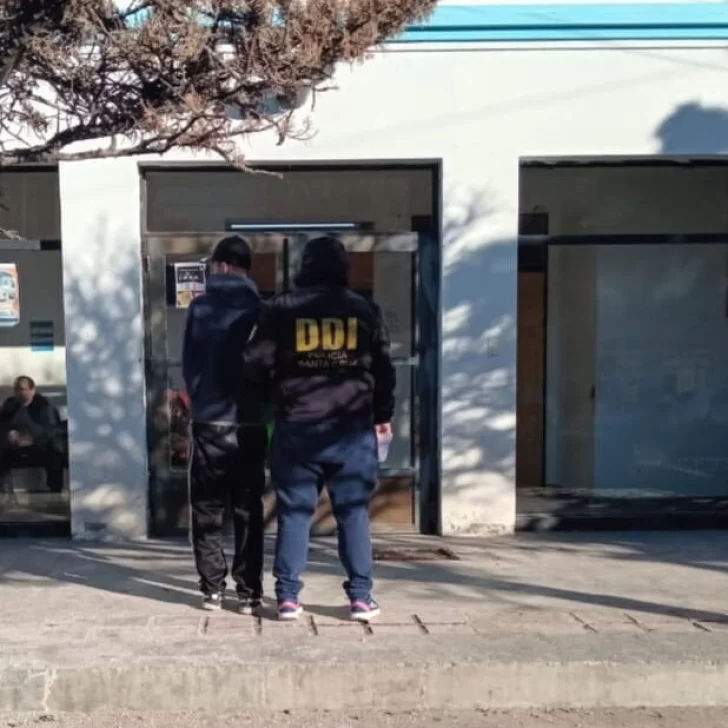 La Justicia de Chubut lo buscaba por robo y lo detuvieron en Santa Cruz La Justicia de Chubut lo buscaba por robo y lo detuvieron en Santa Cruz