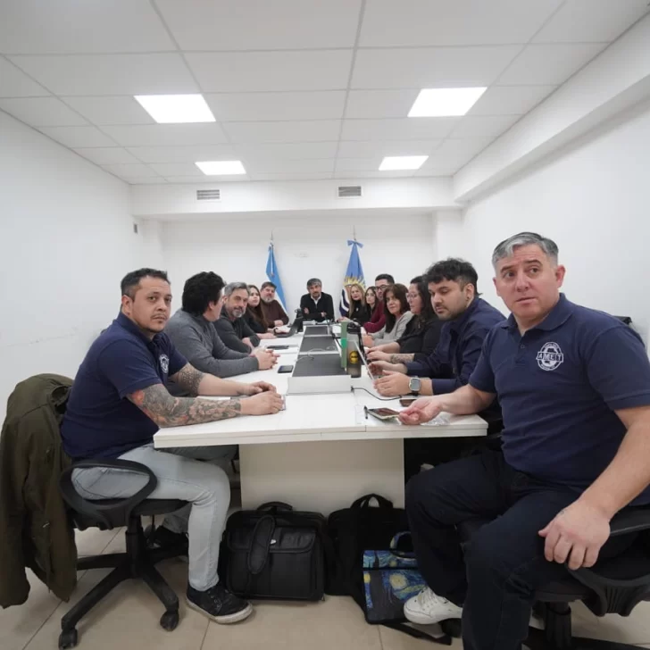 Paritaria docente en Santa Cruz: avanzarán reuniones en subcomisión laboral Paritaria docente en Santa Cruz: avanzarán reuniones en subcomisión laboral