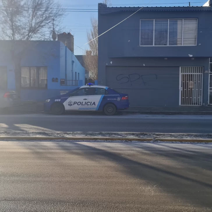 Río Gallegos: amenazó a un menor de edad y descubrieron que estaba prófugo desde Salta Río Gallegos: amenazó a un menor de edad y descubrieron que estaba prófugo desde Salta