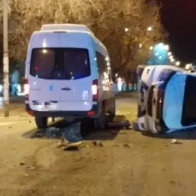 Una joven de 15 hurtó la camioneta del padre, chocó, volcó y a él le hicieron una infracción