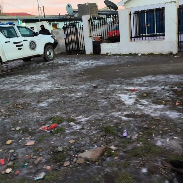Detuvieron a una mujer acusada de estafar a un vecino de Río Gallegos