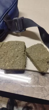 Violó la restricción de su exnovia, ella lo denunció y la Policía lo detuvo con medio kilo de marihuana en Río Gallegos Violó la restricción de su exnovia, ella lo denunció y la Policía lo detuvo con medio kilo de marihuana en Río Gallegos