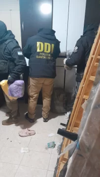 Allanaron una vivienda en Río Turbio por difusión de material de abuso infantil