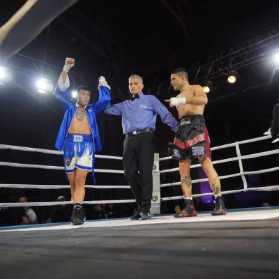 Juan González noqueó a Jonathan Parada en la velada boxística en Río Gallegos