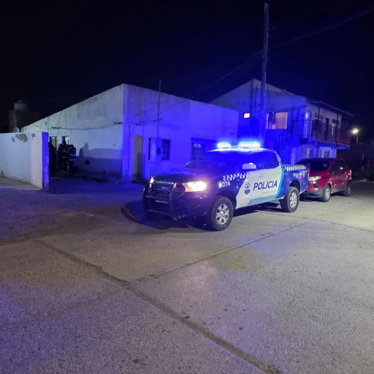 Empleada hizo compras con las tarjetas del local donde trabajaba y la atraparon antes que escape Empleada hizo compras con las tarjetas del local donde trabajaba y la atraparon antes que escape