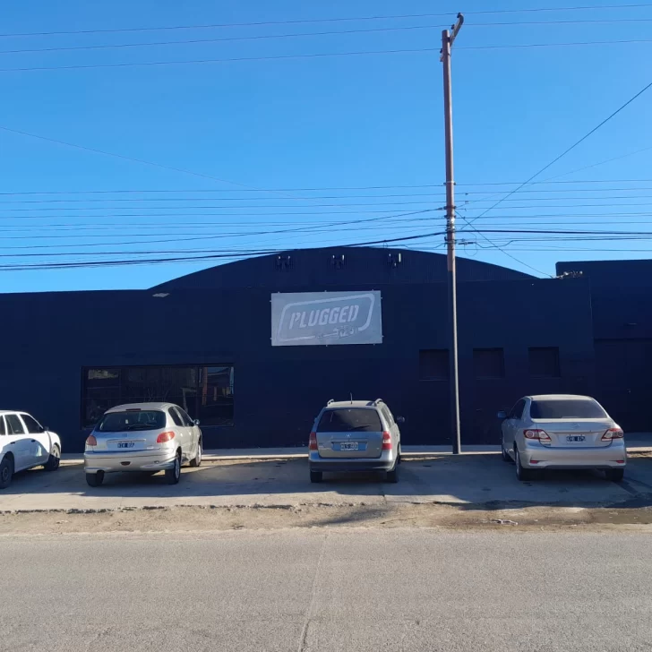 Joven de 20 fue agredido afuera de un boliche y está internado con fractura de cráneo Joven de 20 fue agredido afuera de un boliche y está internado con fractura de cráneo