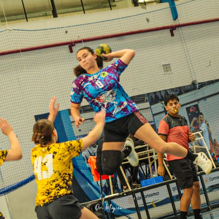 “Me enteré por redes sociales, me emocioné mucho”, confiesa Gianna Torres tras su convocatoria a la Selección Argentina de Handball “Me enteré por redes sociales, me emocioné mucho”, confiesa Gianna Torres tras su convocatoria a la Selección Argentina de Handball