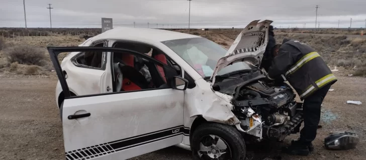 Rescataron a una mujer con lesiones graves tras un vuelco cerca de Pico Truncado