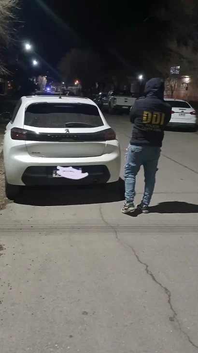 Secuestraron en Caleta Olivia un auto que era buscado por la Justicia de la Rioja