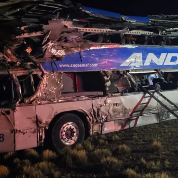 Cortaron el paso en la Ruta 3, entre Piedra Buena y Guer Aike, tras el trágico accidente Cortaron el paso en la Ruta 3, entre Piedra Buena y Guer Aike, tras el trágico accidente