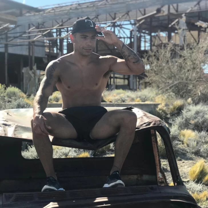  Alan tenía un físico privilegiado.