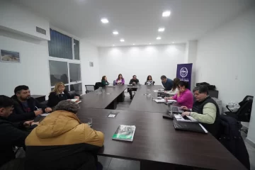 Paritaria Central: Gobierno propuso un 8% de recupero salarial trimestral y hay cuarto intermedio Paritaria Central: Gobierno propuso un 8% de recupero salarial trimestral y hay cuarto intermedio