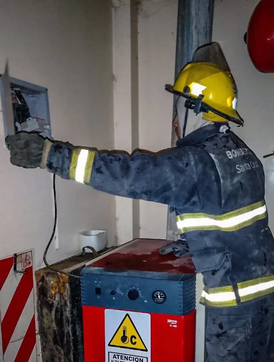 Bomberos controlaron una fuga de vapor en el puesto sanitario local