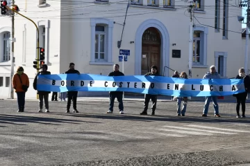 Artesanos del Galpón del Borde Costero proponen ampliar el espacio y rechazan rotación con otros feriantes Artesanos del Galpón del Borde Costero proponen ampliar el espacio y rechazan rotación con otros feriantes