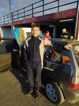 Agustín Vargas giró varias vueltas en el autódromo local antes de viajar