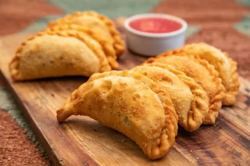 Receta de empanadas de carne al horno, bien rellenas y jugosas Receta de empanadas de carne al horno, bien rellenas y jugosas