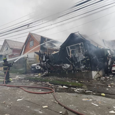 Una casa explotó por una fuga de gas: una mujer murió y nueve viviendas resultaron dañadas