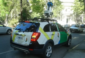 Google lo mostró desnudo, les inició juicio y ganó millones de pesos