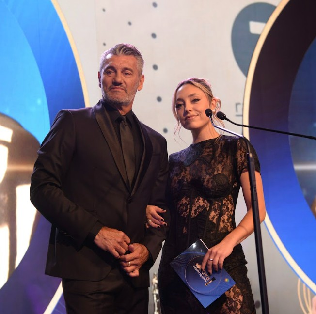  Sergio Goycochea y Sofía Martínez