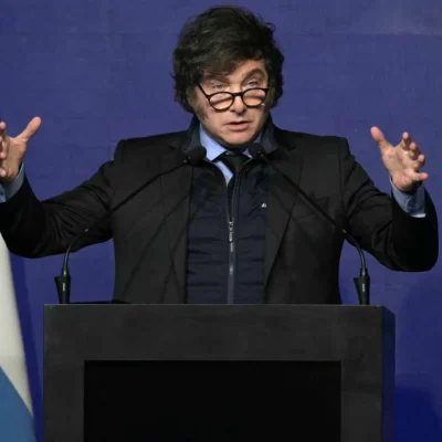 La encrucijada de Milei tras la derrota: el plan de 3 pasos que incluye veto, Justicia y una negociación