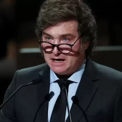 Milei celebró las encuestas que difundió Adorni: “En octubre las urnas hablarán”